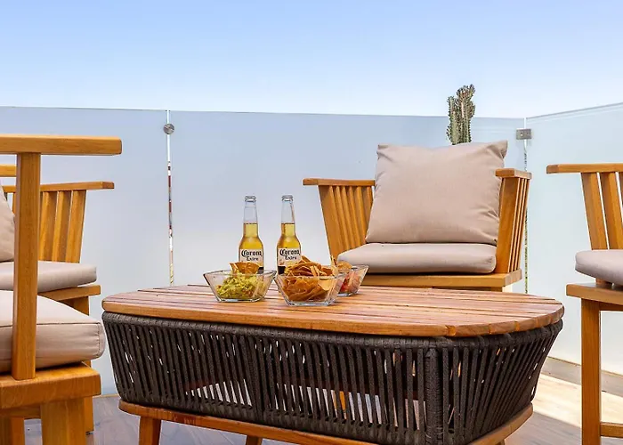 Marea Walk To Medano Stylish In Cabo Apartment *
