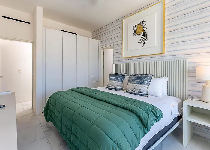 Marea Walk To Medano Stylish In Cabo Apartment