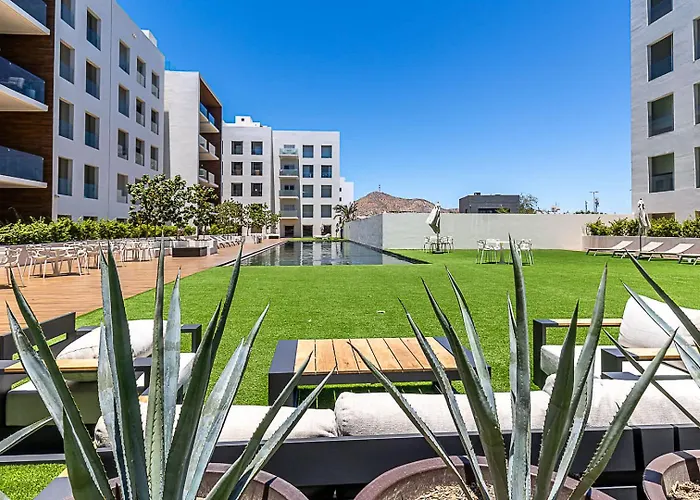 Marea Walk To Medano Stylish In Cabo Apartment *