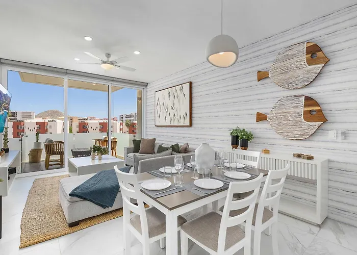 Marea Walk To Medano Stylish In Cabo Apartment